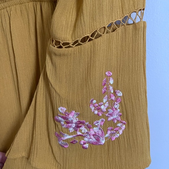 Flowy Romper with Stitch Detailing - Picture 5 of 7
